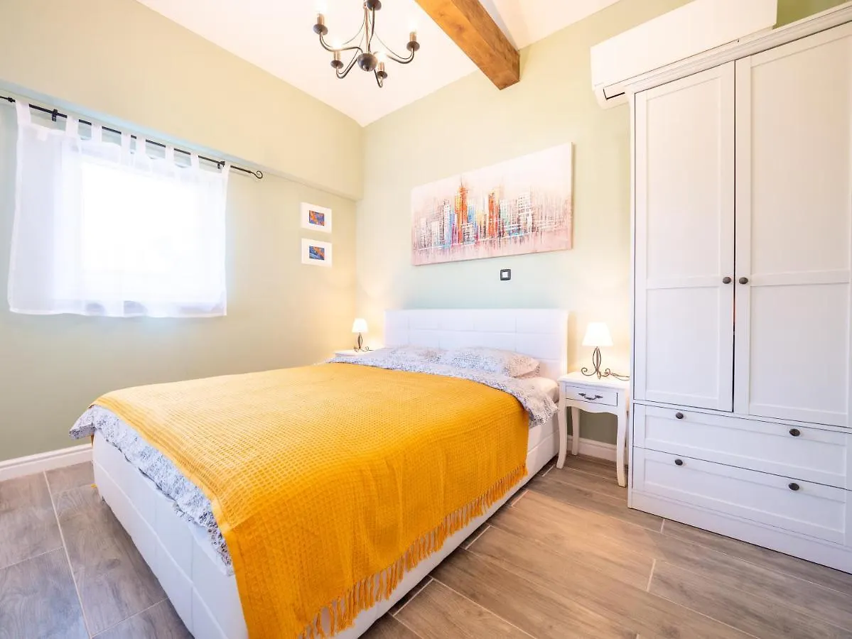 Krasna Kuca Villa Labin  0*, Labin (Istria)