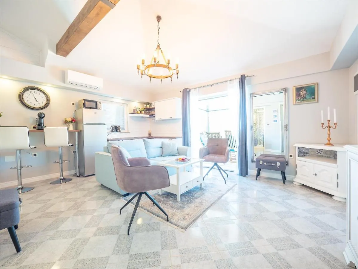 Krasna Kuca Villa Labin