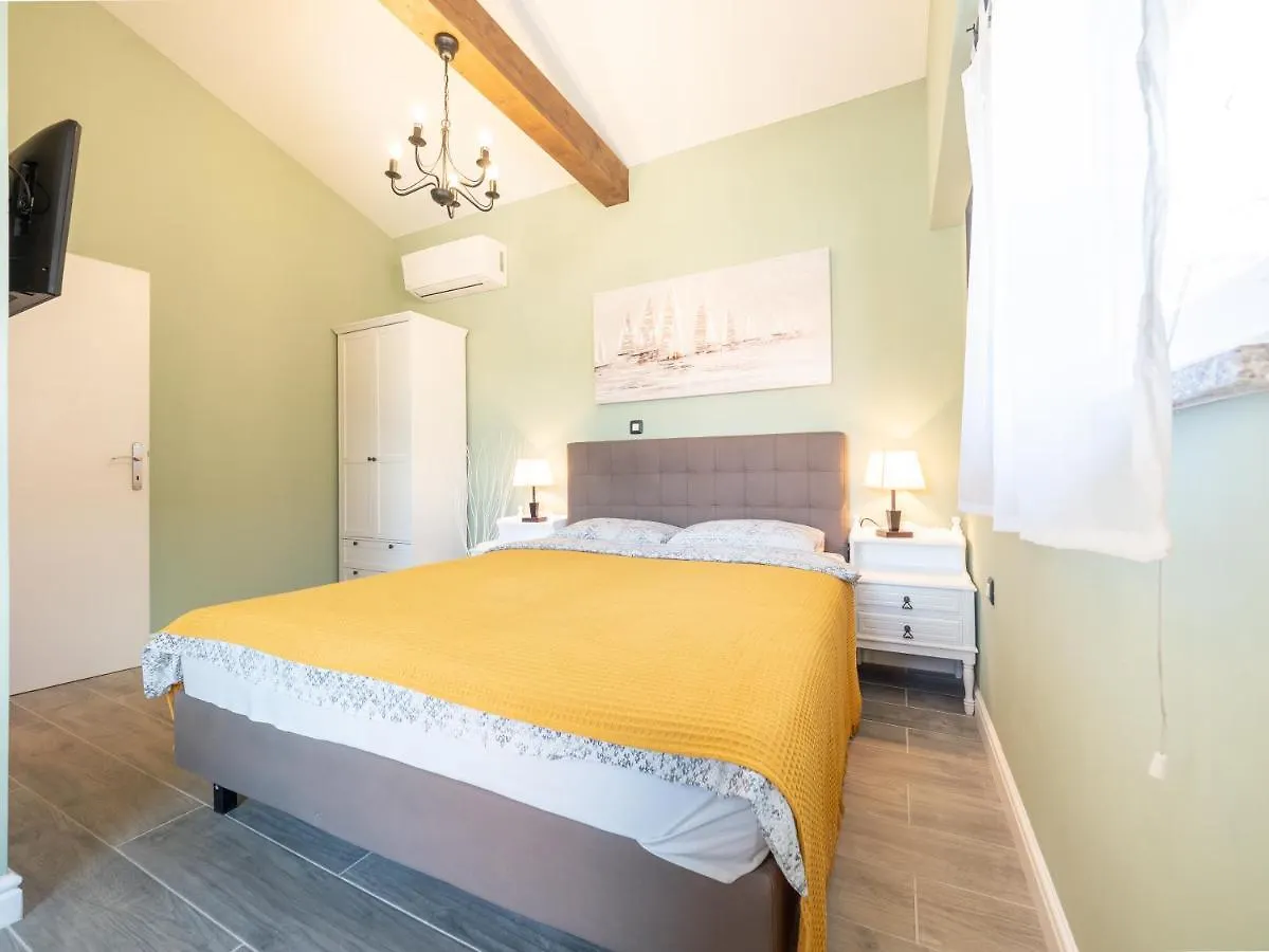 Krasna Kuca Villa Labin   Labin (Istria)